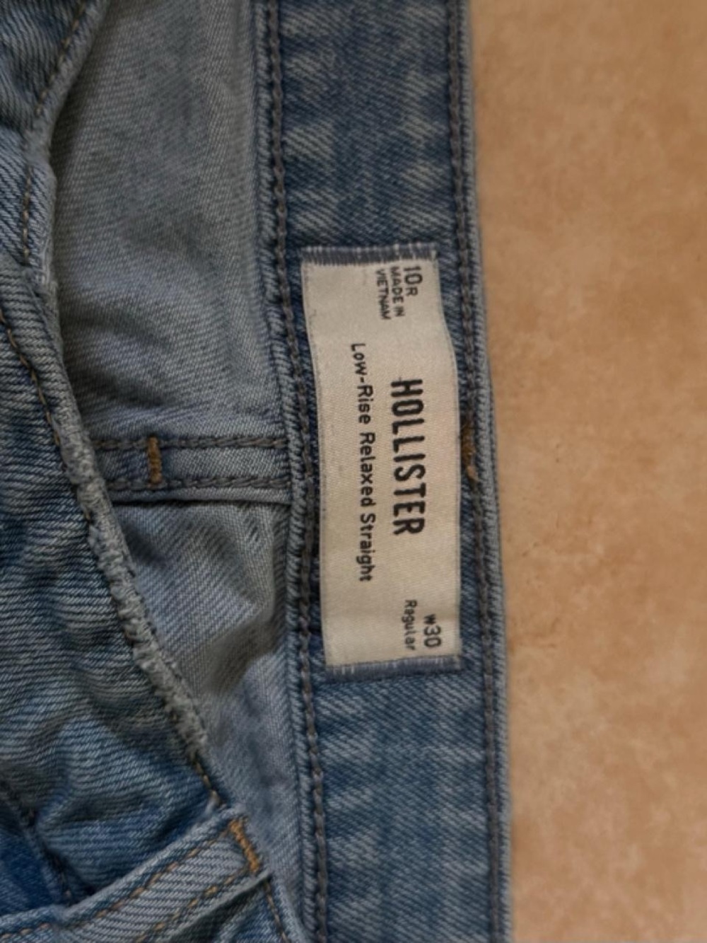 Hollister Light Wash Low-Rise Straight Jeans